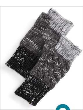 Smartwool women’s isto hand warmer gray tricolor one size merino wool blend